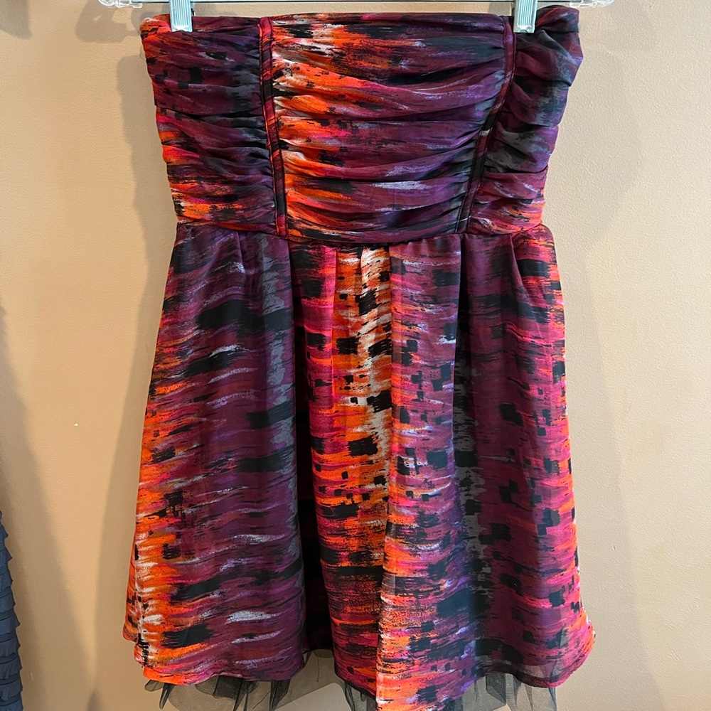 Girls strapless dress